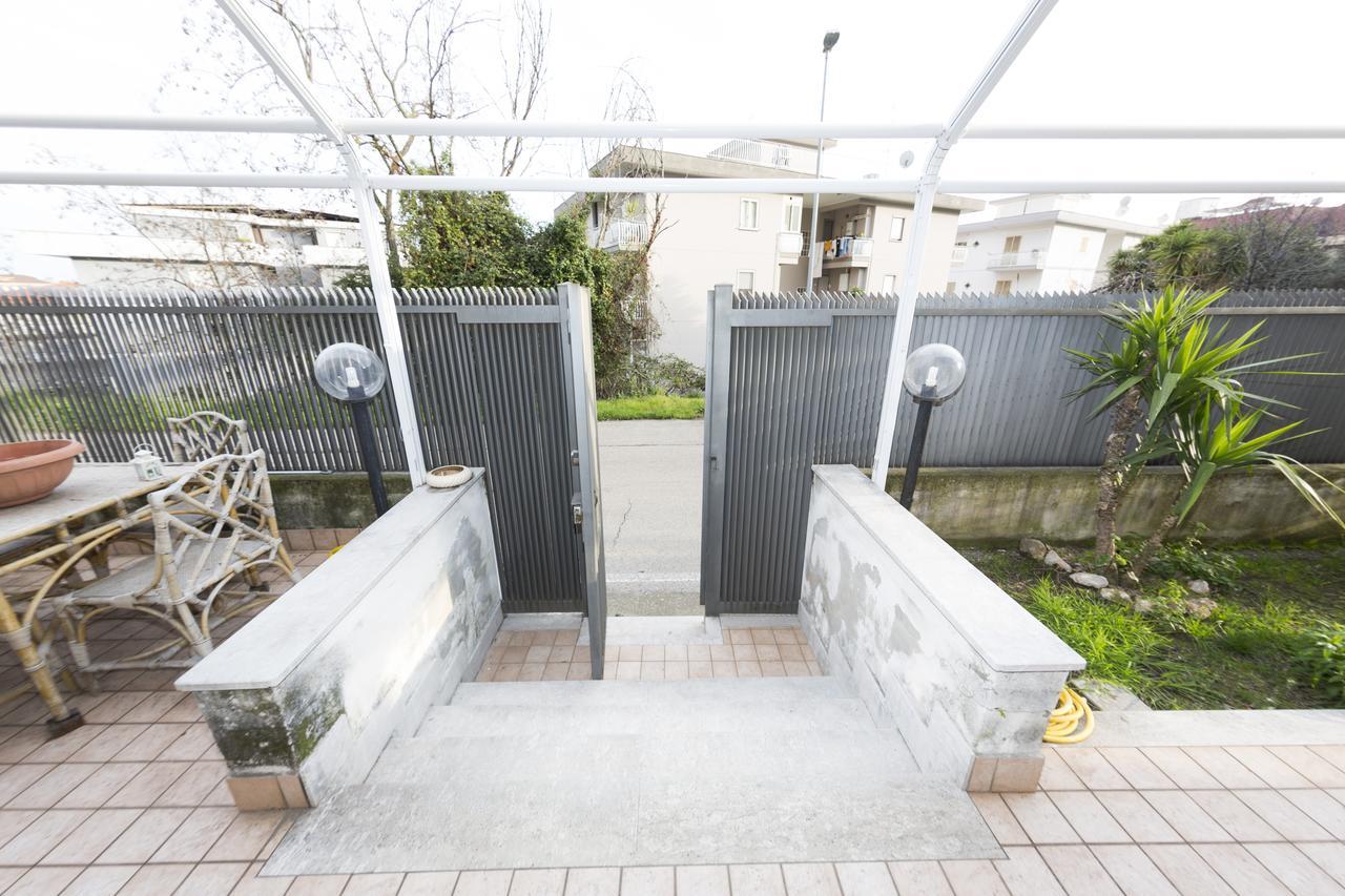 Pompei Deluxe Apartment Formia Exterior photo
